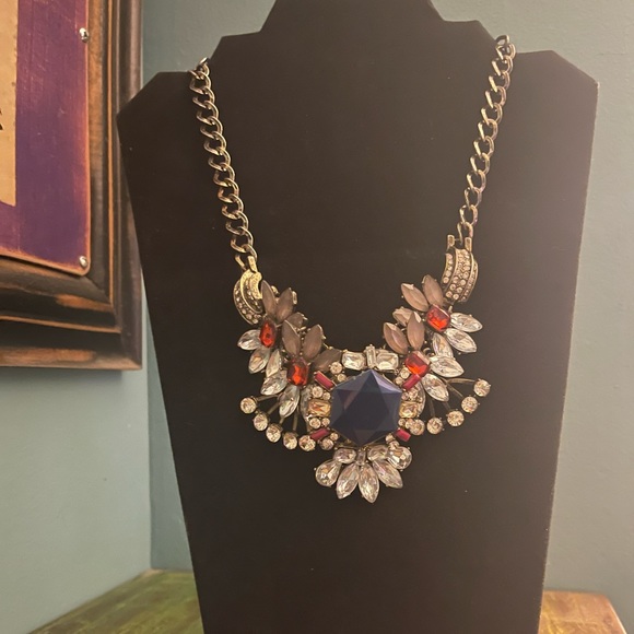 Pier 1 Jewelry - Beautiful Pier 1 statement necklace
